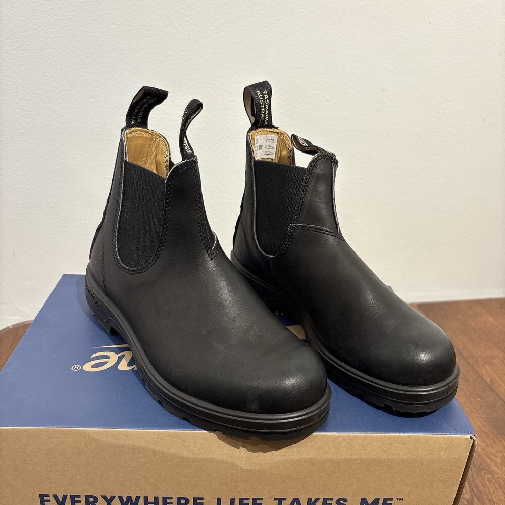 Blundstone Black Leather Chelsea Booties